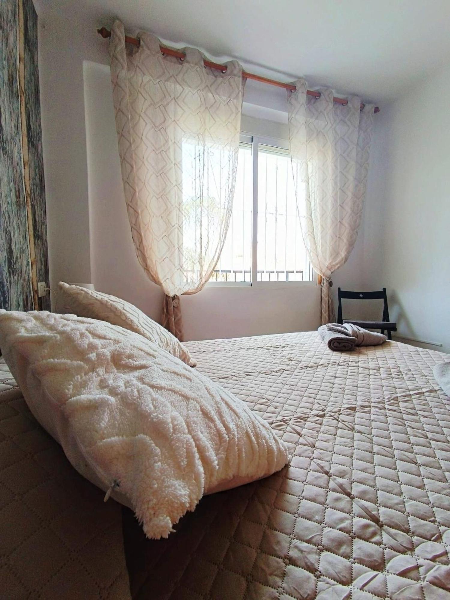 Apartamento Alarve Нерха Екстериор снимка
