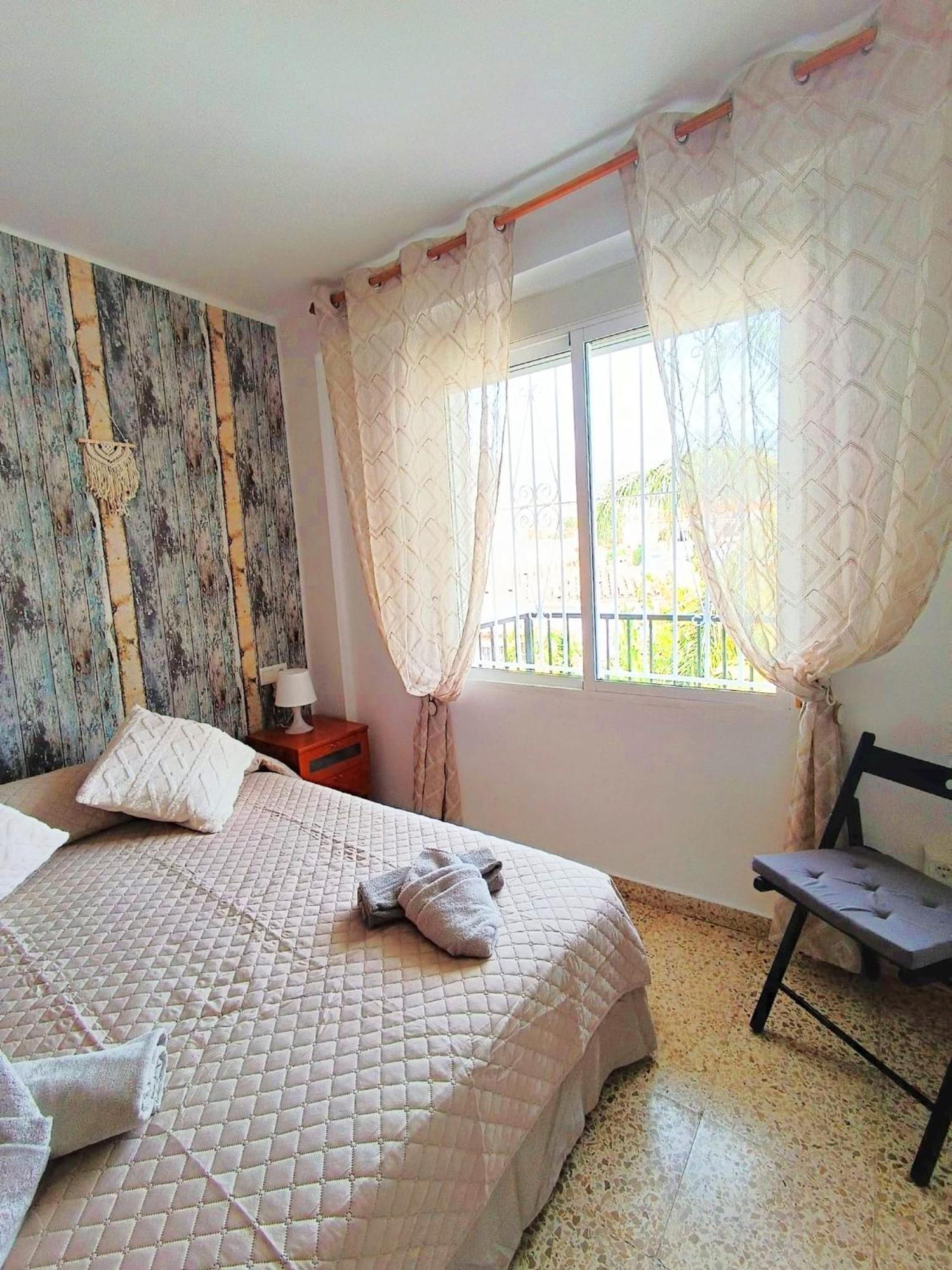 Apartamento Alarve Нерха Екстериор снимка